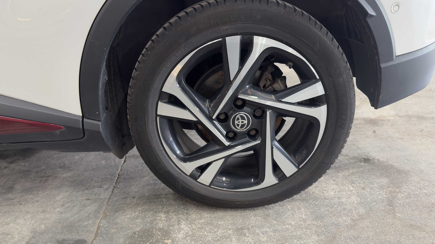 Used Toyota C-HR 2023 for sale - 76286439: Photo 15