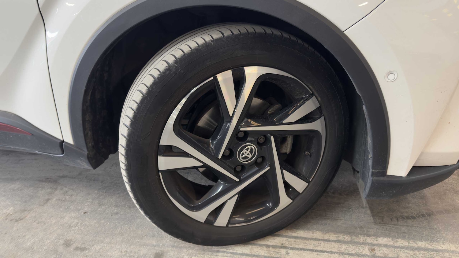 Used Toyota C-HR 2023 for sale - 76286439: Photo 19