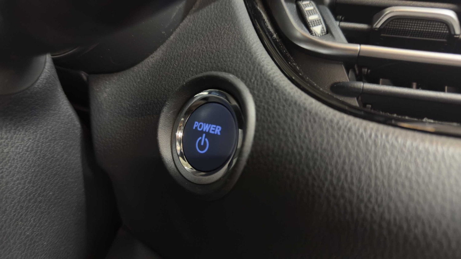 Used Toyota C-HR 2023 for sale - 76286439: Photo 20