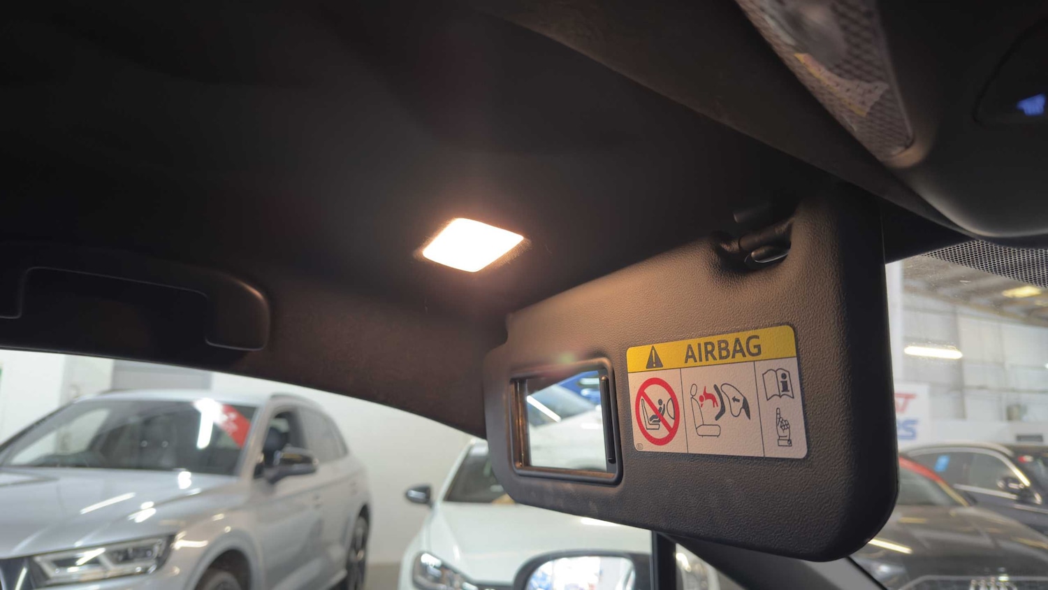 Used Toyota C-HR 2023 for sale - 76286439: Photo 34