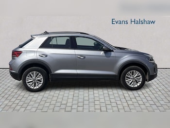 Used Volkswagen T-Roc 2023 for sale - 78743836: Photo