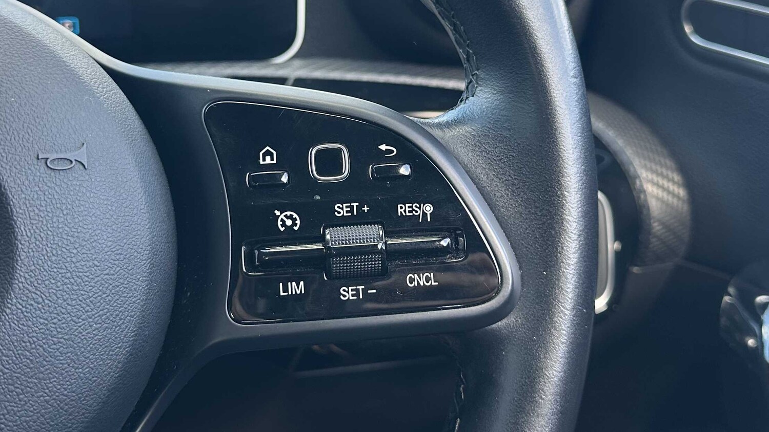 Used Mercedes-Benz A-Class 2019 for sale - 75841349: Photo 20