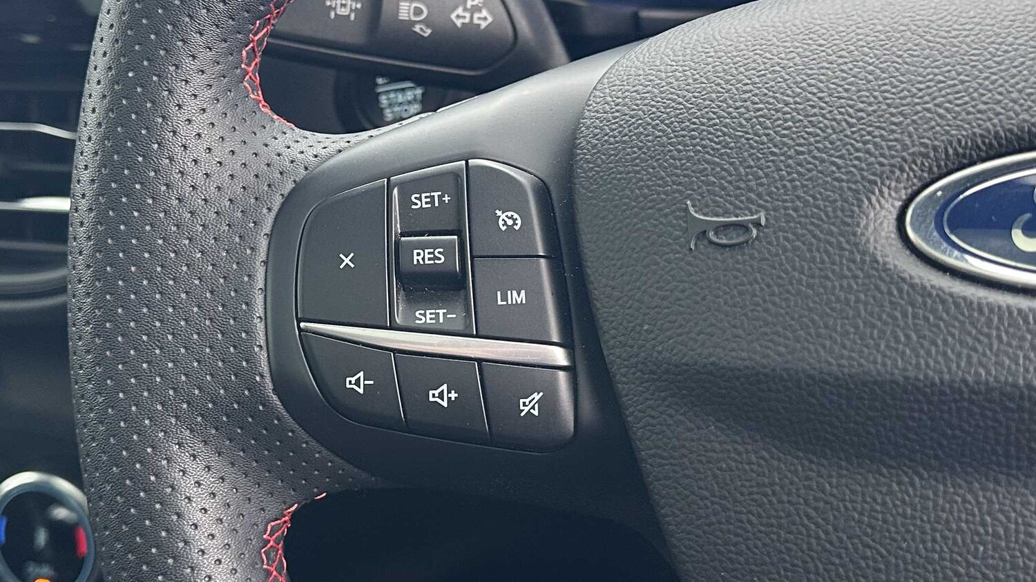 Used Ford Kuga 2023 for sale - 75845469: Photo 19