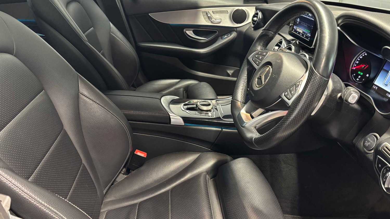 Used Mercedes-Benz C Class 2018 for sale - 77795600: Photo 14