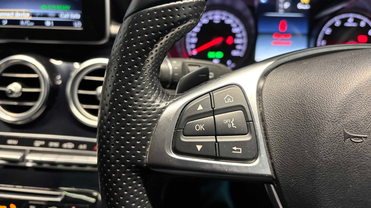 Used Mercedes-Benz C Class 2018 for sale - 77795600: Photo 16