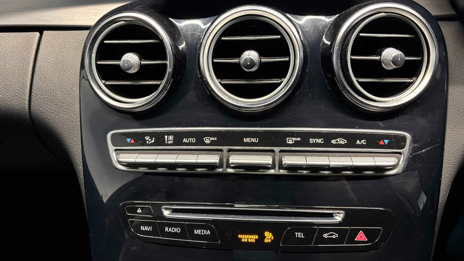 Used Mercedes-Benz C Class 2018 for sale - 77795600: Photo 20