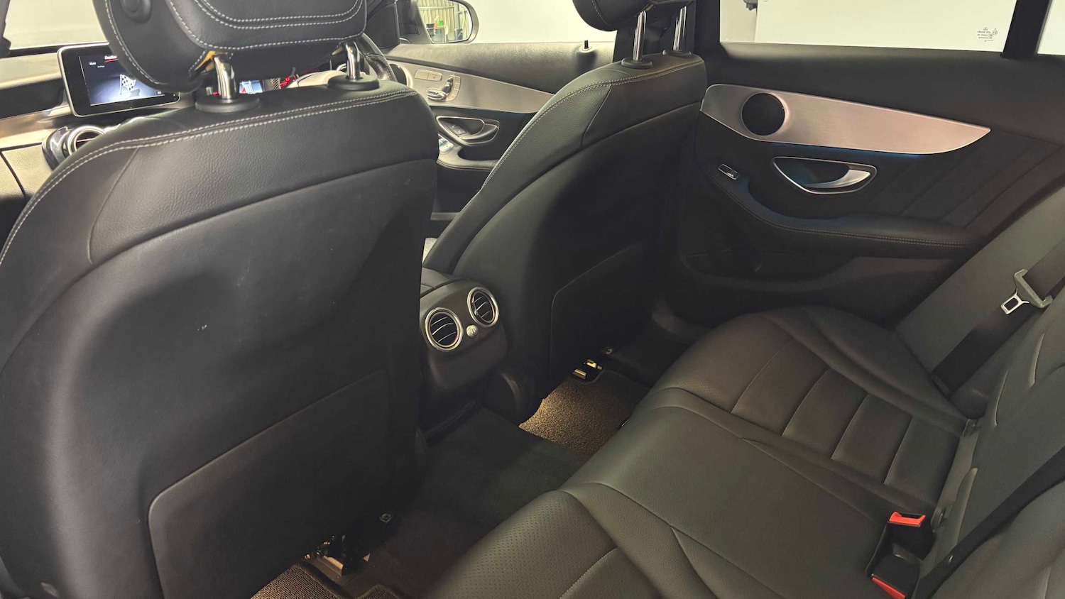 Used Mercedes-Benz C Class 2018 for sale - 77795600: Photo 25