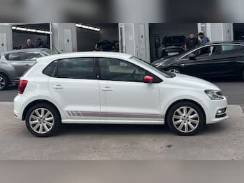 Used Volkswagen Polo 2017 for sale - 79825189: Photo