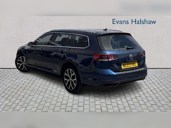 Used Volkswagen Passat 2023 for sale - 79271109: Photo