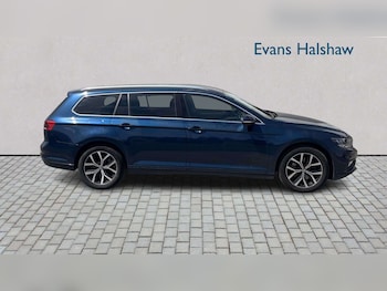 Used Volkswagen Passat 2023 for sale - 79271109: Photo