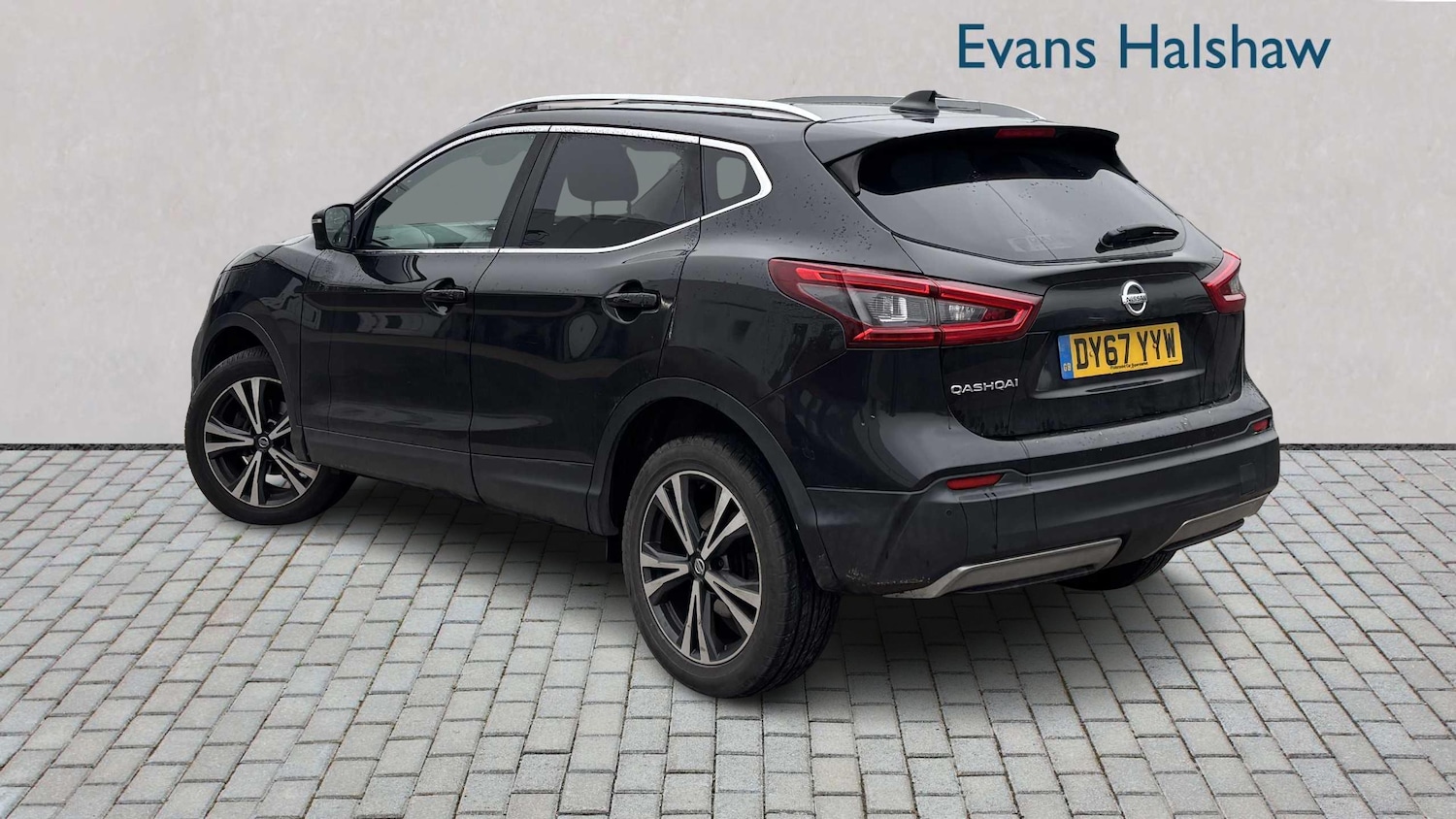 Used Nissan Qashqai 2017 for sale - 77333775: Photo 2