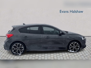 Used Ford Focus 2020 for sale - 77158610: Photo