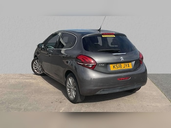 Used Peugeot 208 2018 for sale - 75968239: Photo