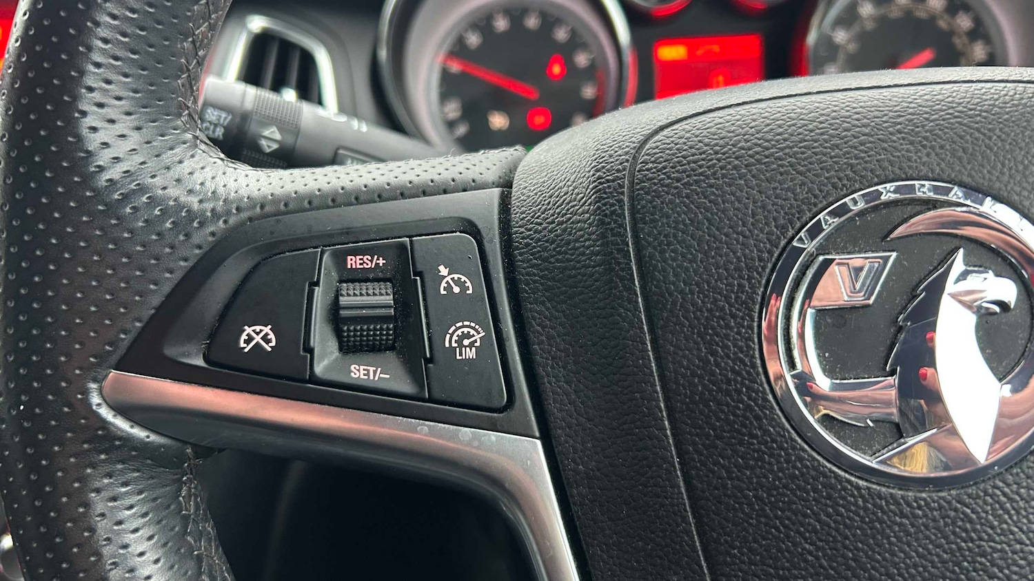 Used Vauxhall Cascada 2016 for sale - 77674748: Photo 25