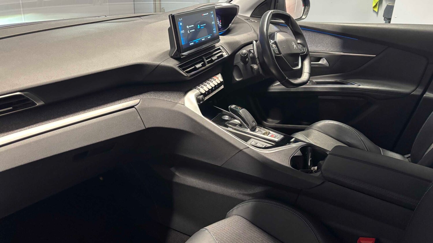 Used Peugeot 3008 2022 for sale - 76967897: Photo 26