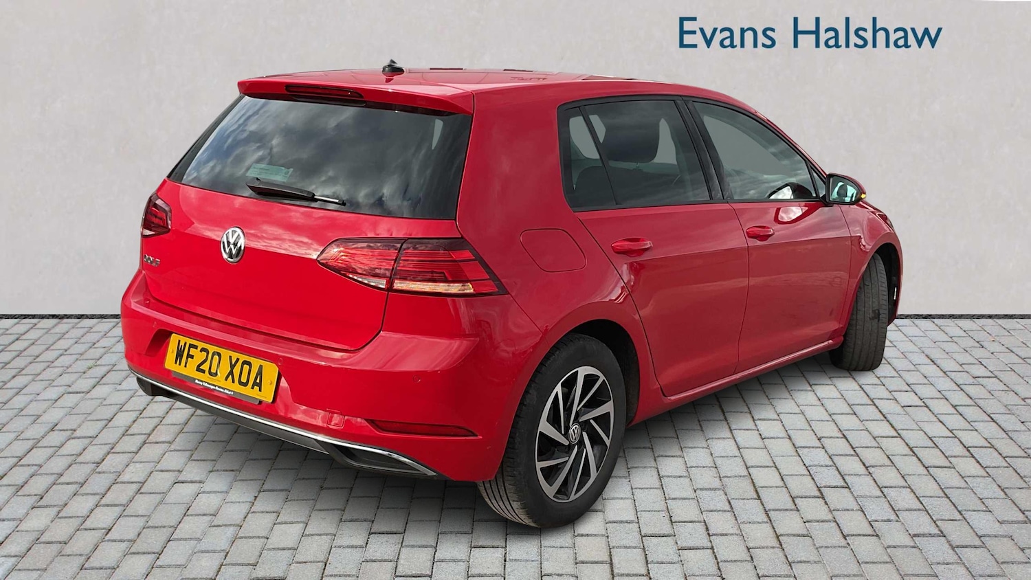 Used Volkswagen Golf 2020 for sale - 76351737: Photo 2
