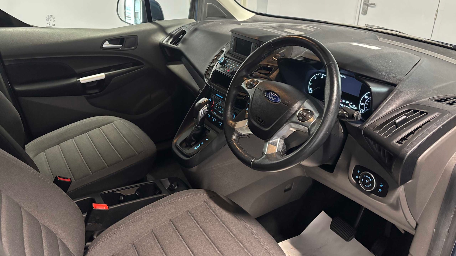 Used Ford Grand Tourneo Connect 2020 for sale - 77472551: Photo 13