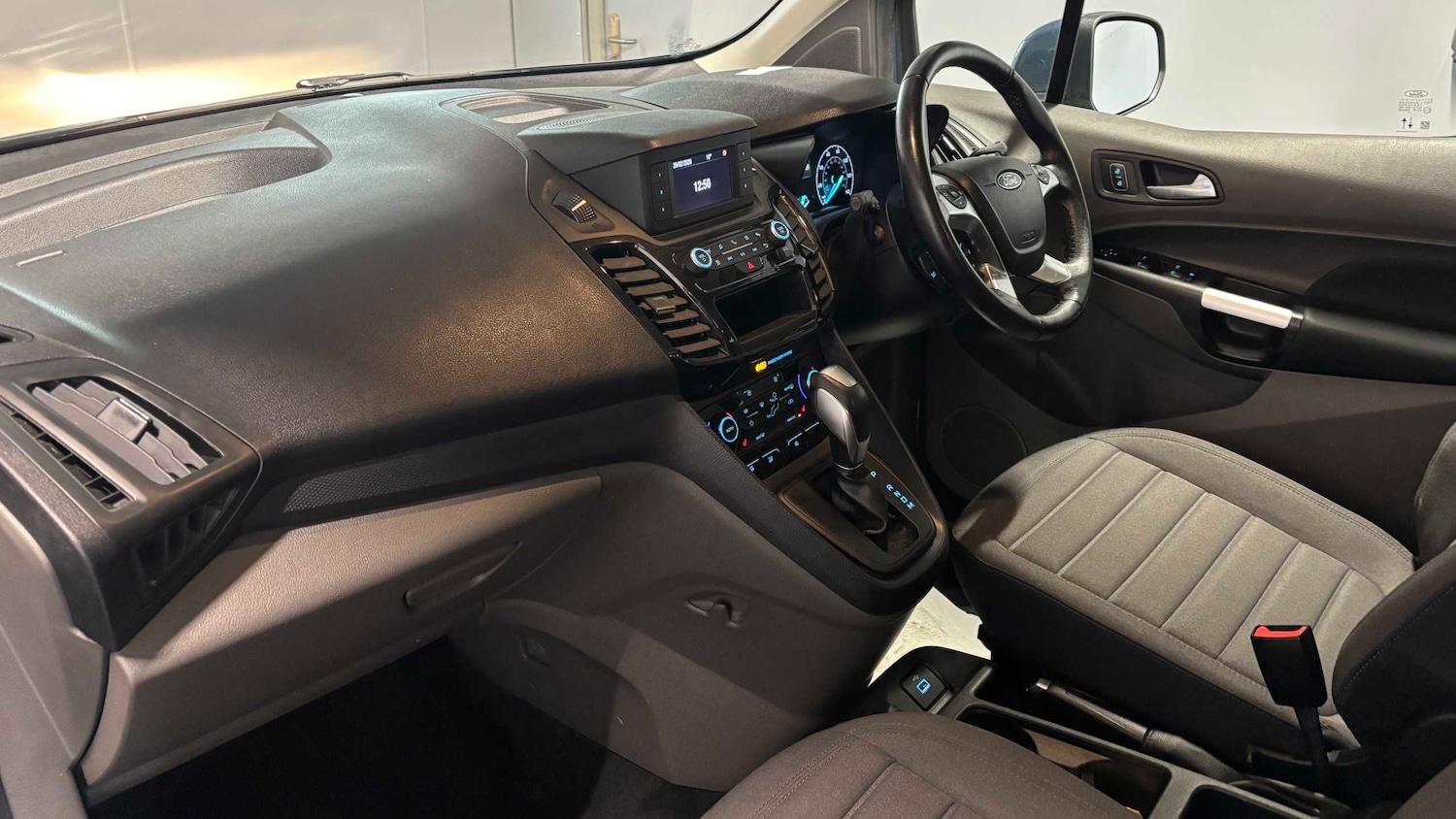 Used Ford Grand Tourneo Connect 2020 for sale - 77472551: Photo 29