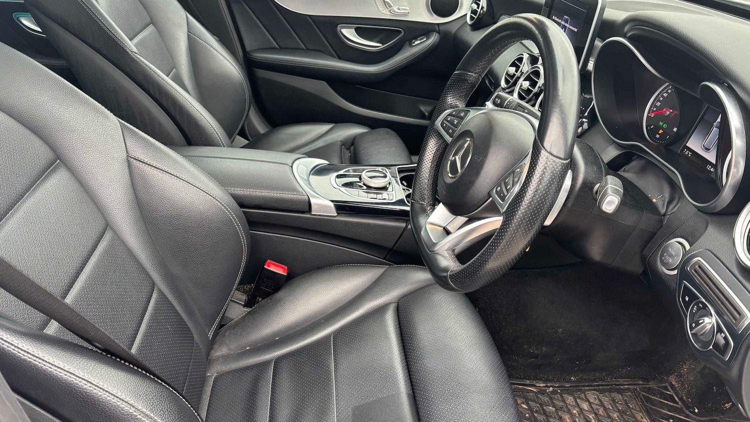 Used Mercedes-Benz C Class 2018 for sale - 77414798: Photo 7