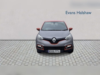 Used Renault Captur 2016 for sale - 77648935: Photo