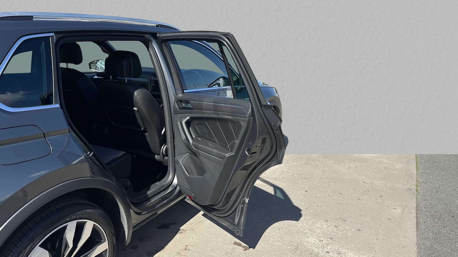 Used Volkswagen Tiguan 2020 for sale - 75841741: Photo 14