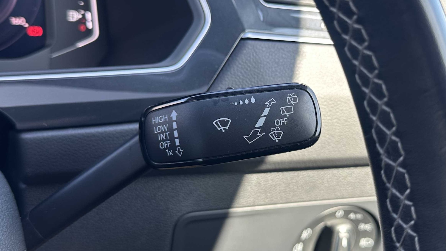 Used Volkswagen Tiguan 2020 for sale - 75841741: Photo 23