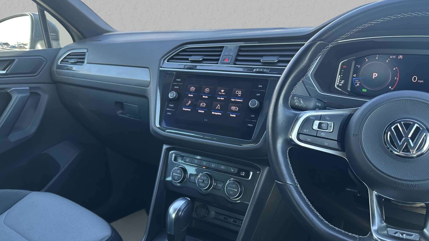 Used Volkswagen Tiguan 2020 for sale - 75841741: Photo 28