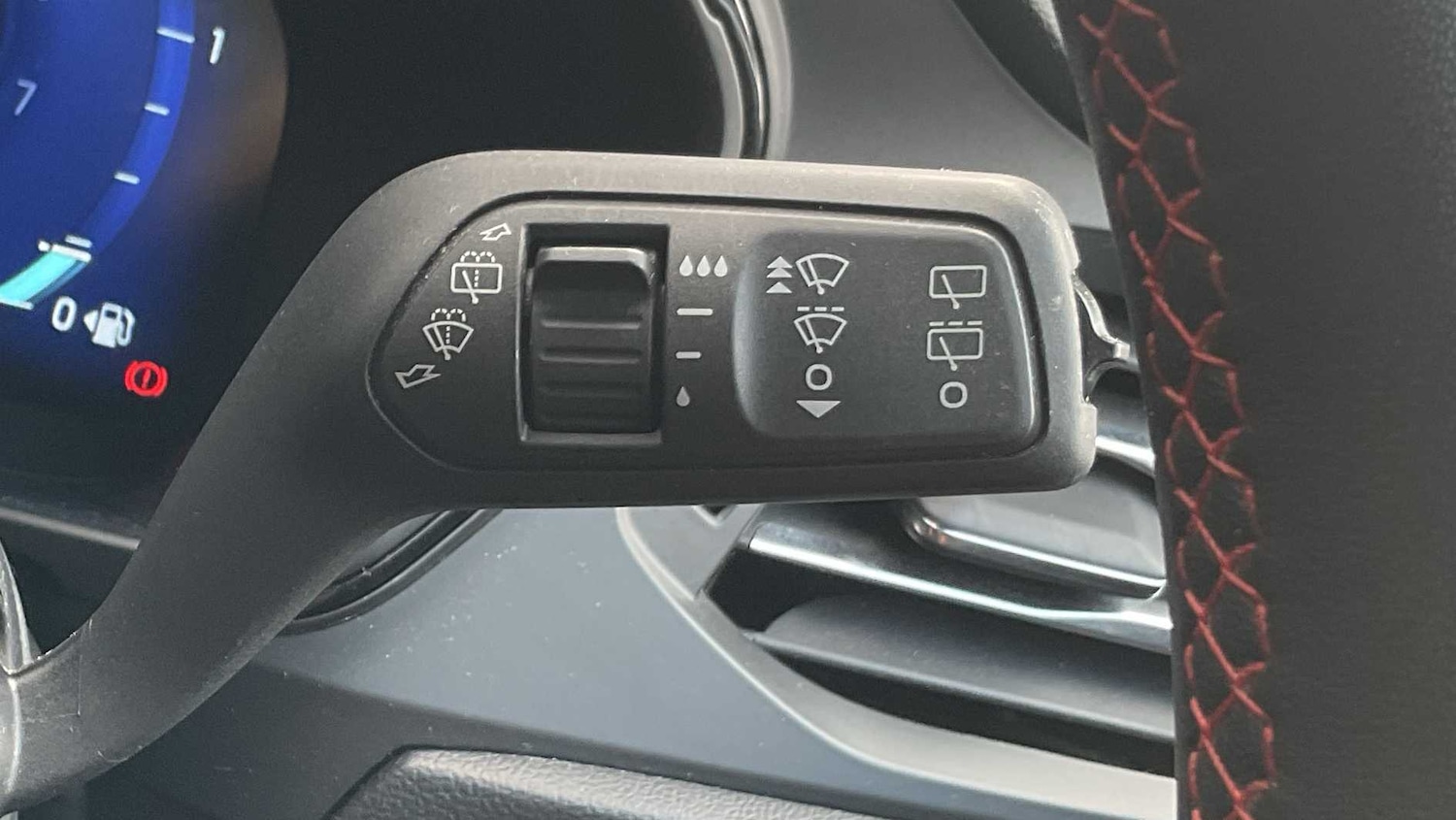 Used Ford Focus 2020 for sale - 76692091: Photo 17