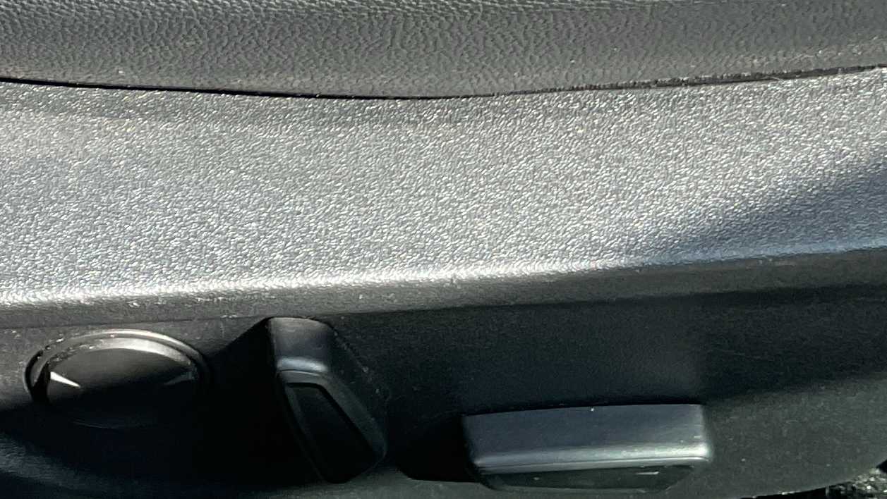 Used Ford Focus 2020 for sale - 76692091: Photo 34