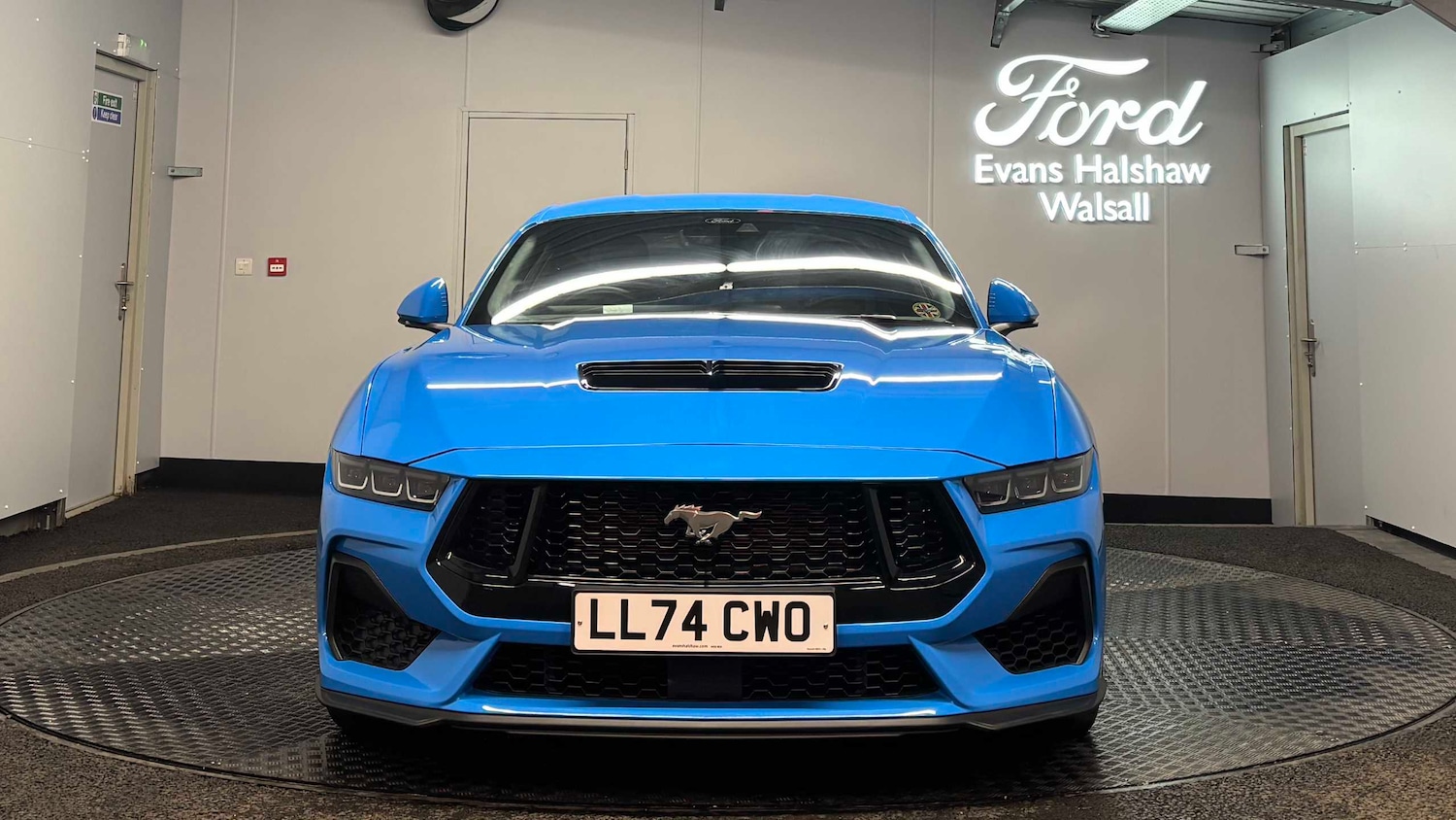 Used Ford Mustang 2024 for sale - 76875743: Photo 2