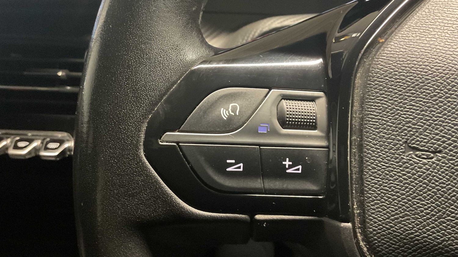 Used Peugeot 208 2020 for sale - 76329254: Photo 19