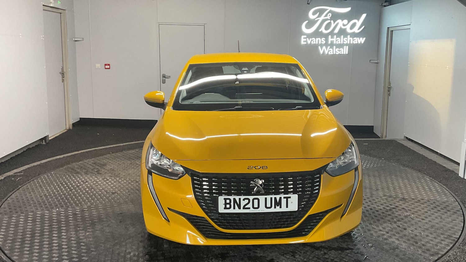 Used Peugeot 208 2020 for sale - 76329254: Photo 2