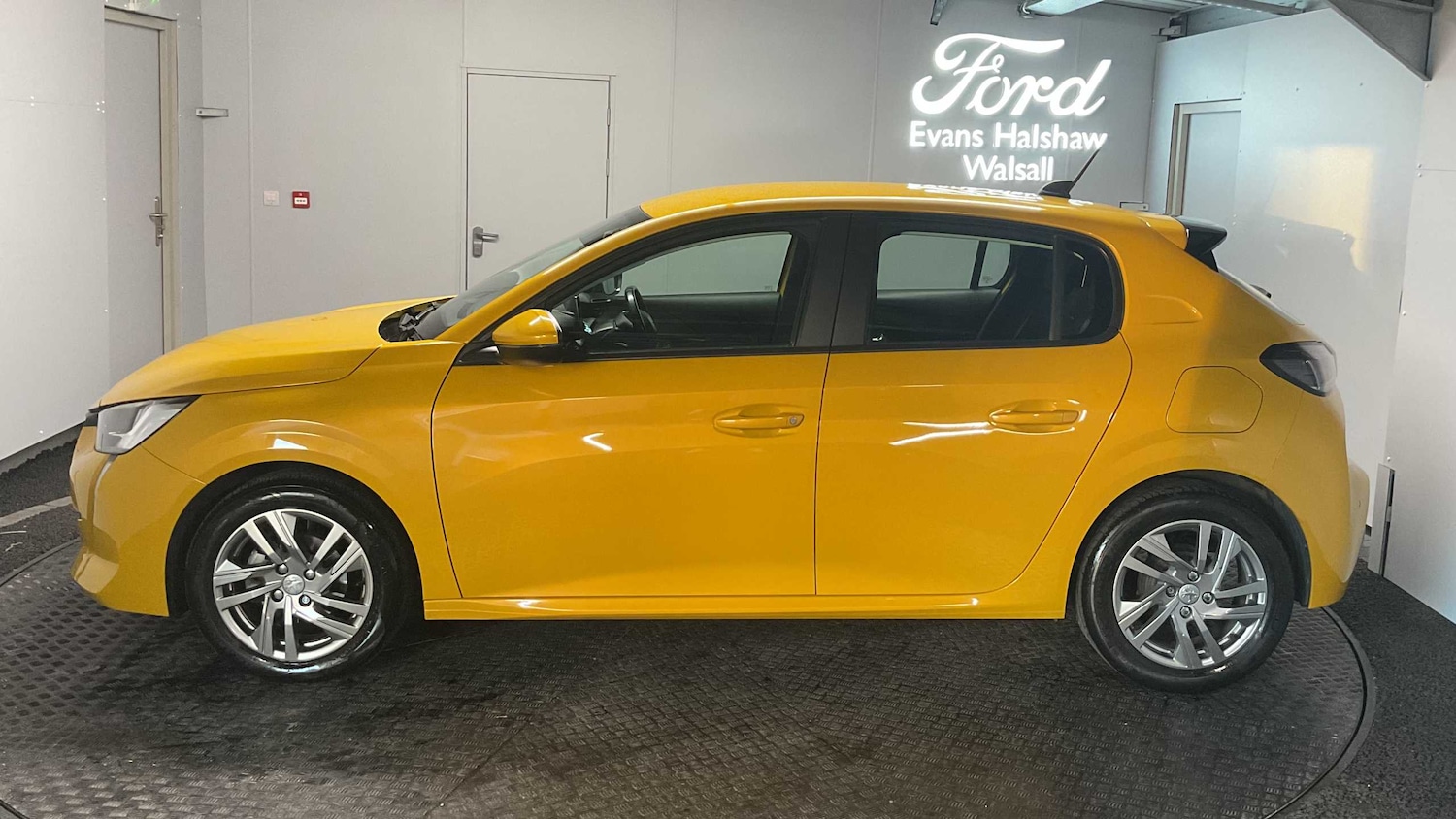 Used Peugeot 208 2020 for sale - 76329254: Photo 4