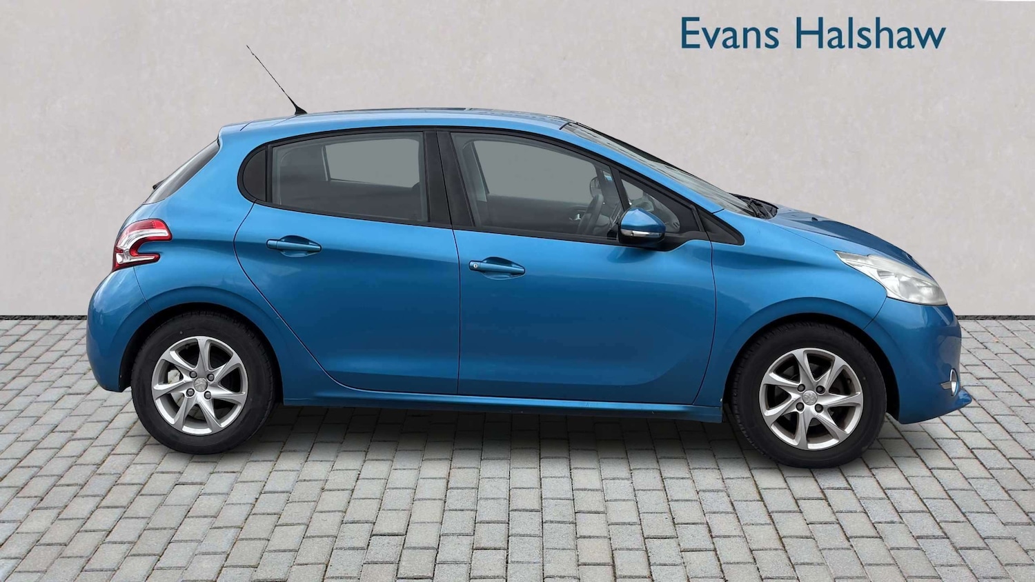 Used Peugeot 208 2013 for sale - 78037835: Photo 3