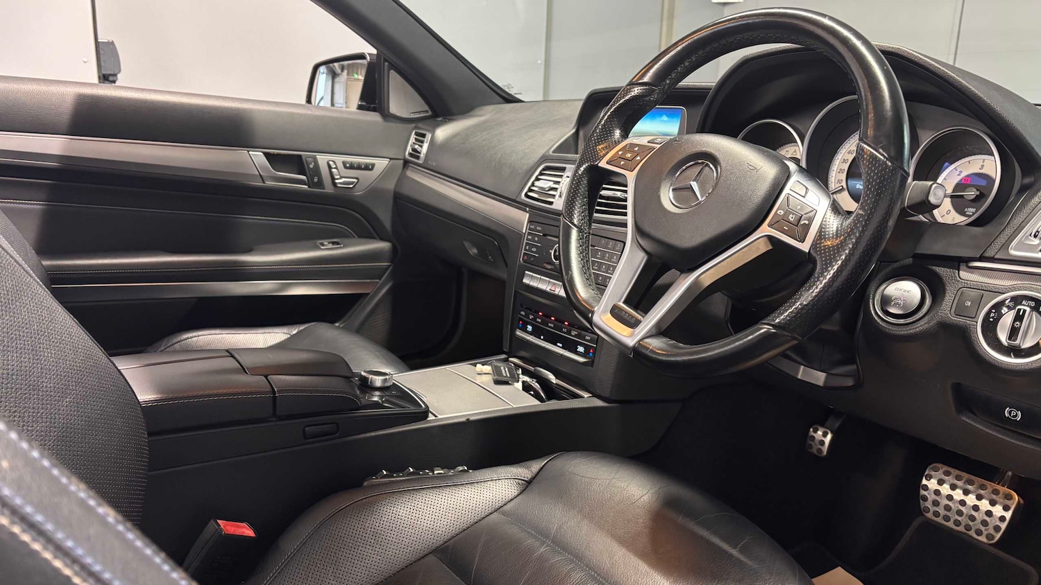 Used Mercedes-Benz E Class 2016 for sale - 76704992: Photo 21