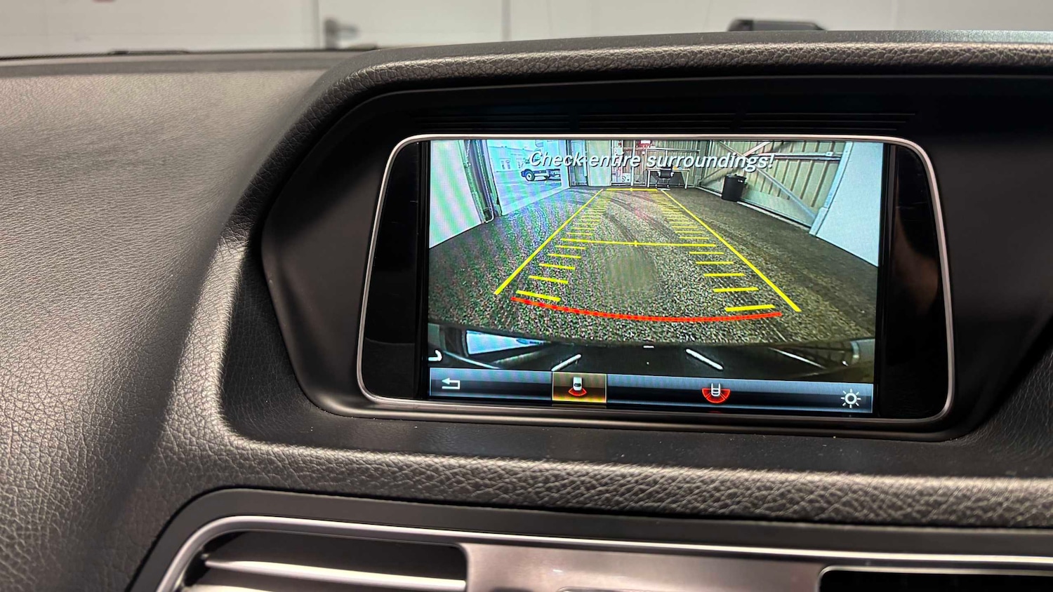 Used Mercedes-Benz E Class 2016 for sale - 76704992: Photo 28