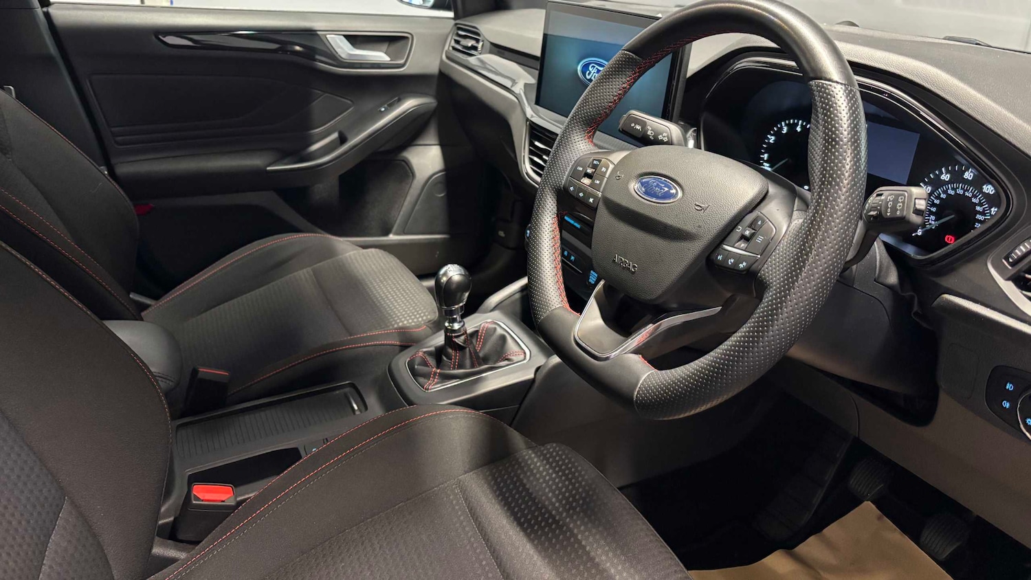 Used Ford Focus 2022 for sale - 76459908: Photo 13