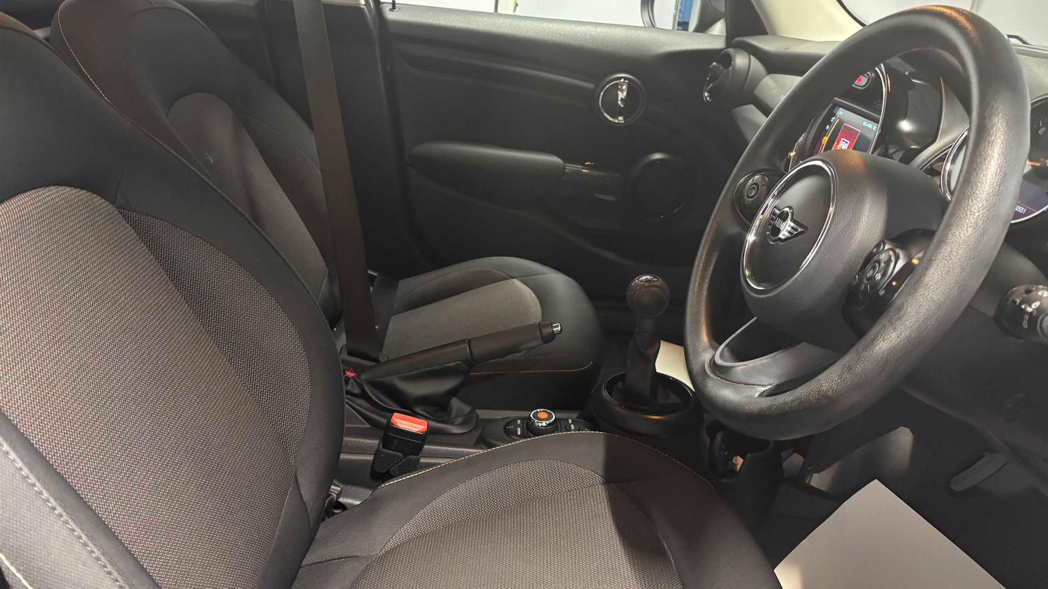 Used MINI Hatch 2018 for sale - 77178835: Photo 14