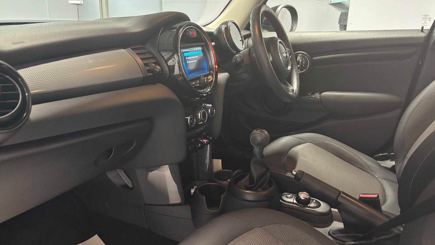 Used MINI Hatch 2018 for sale - 77178835: Photo 25