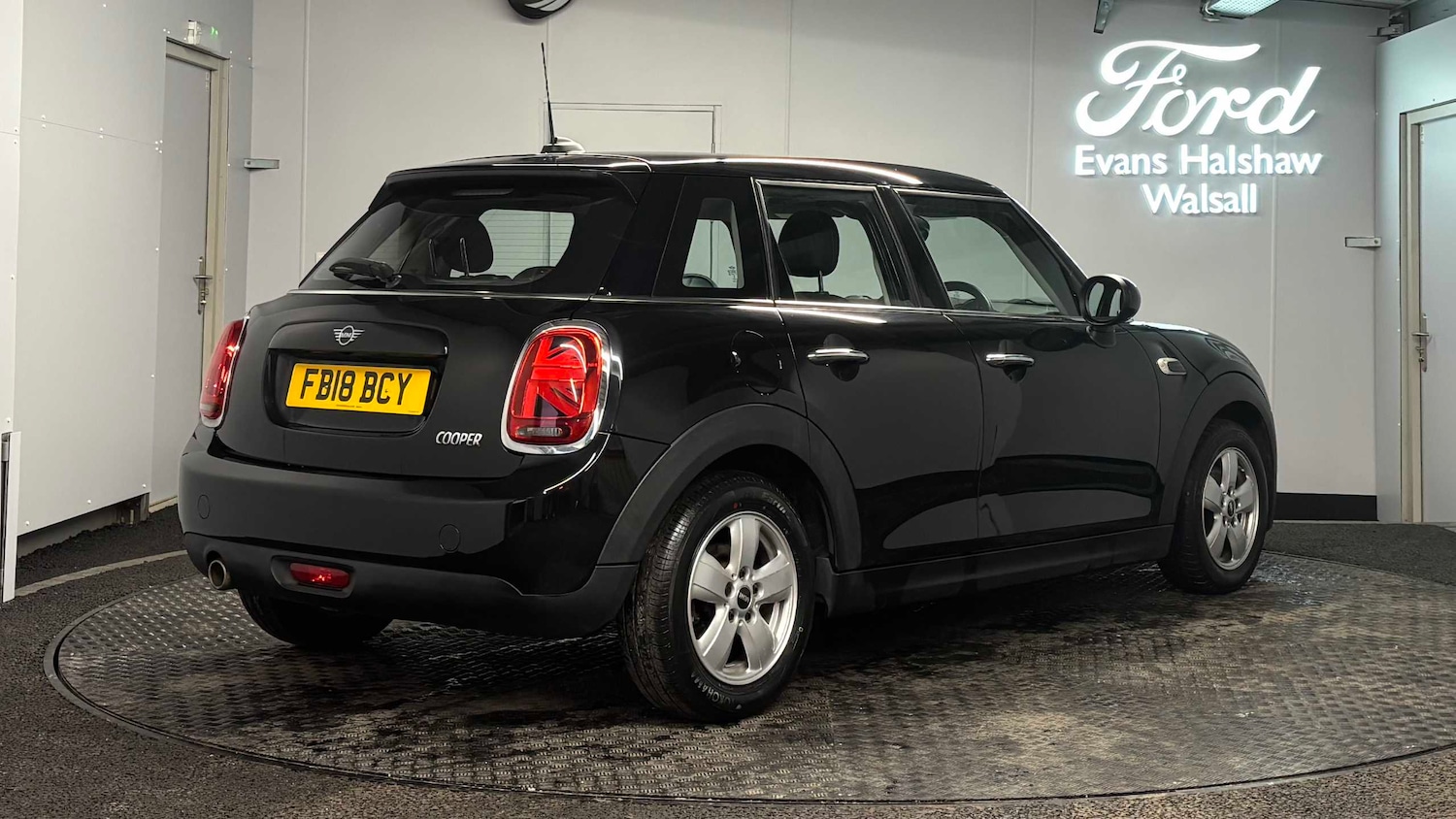 Used MINI Hatch 2018 for sale - 77178835: Photo 3