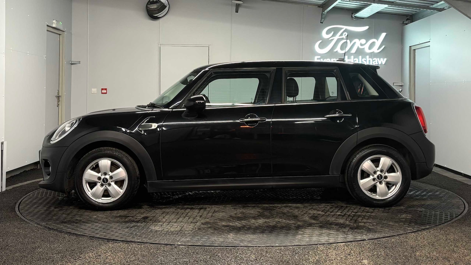 Used MINI Hatch 2018 for sale - 77178835: Photo 8