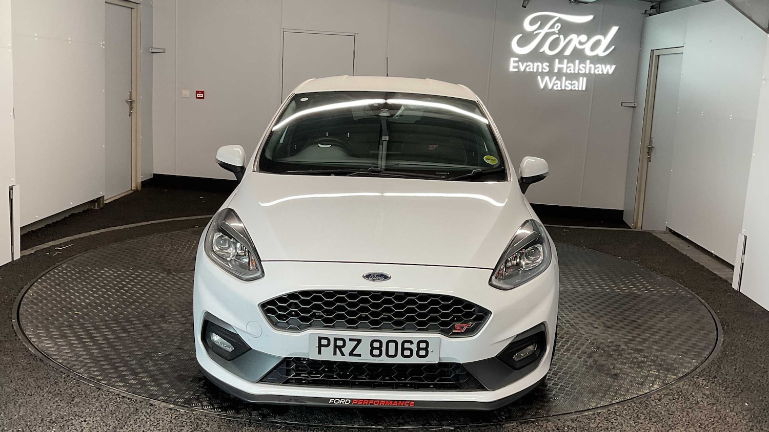 Used Ford Fiesta 2019 for sale - 76298360: Photo 2
