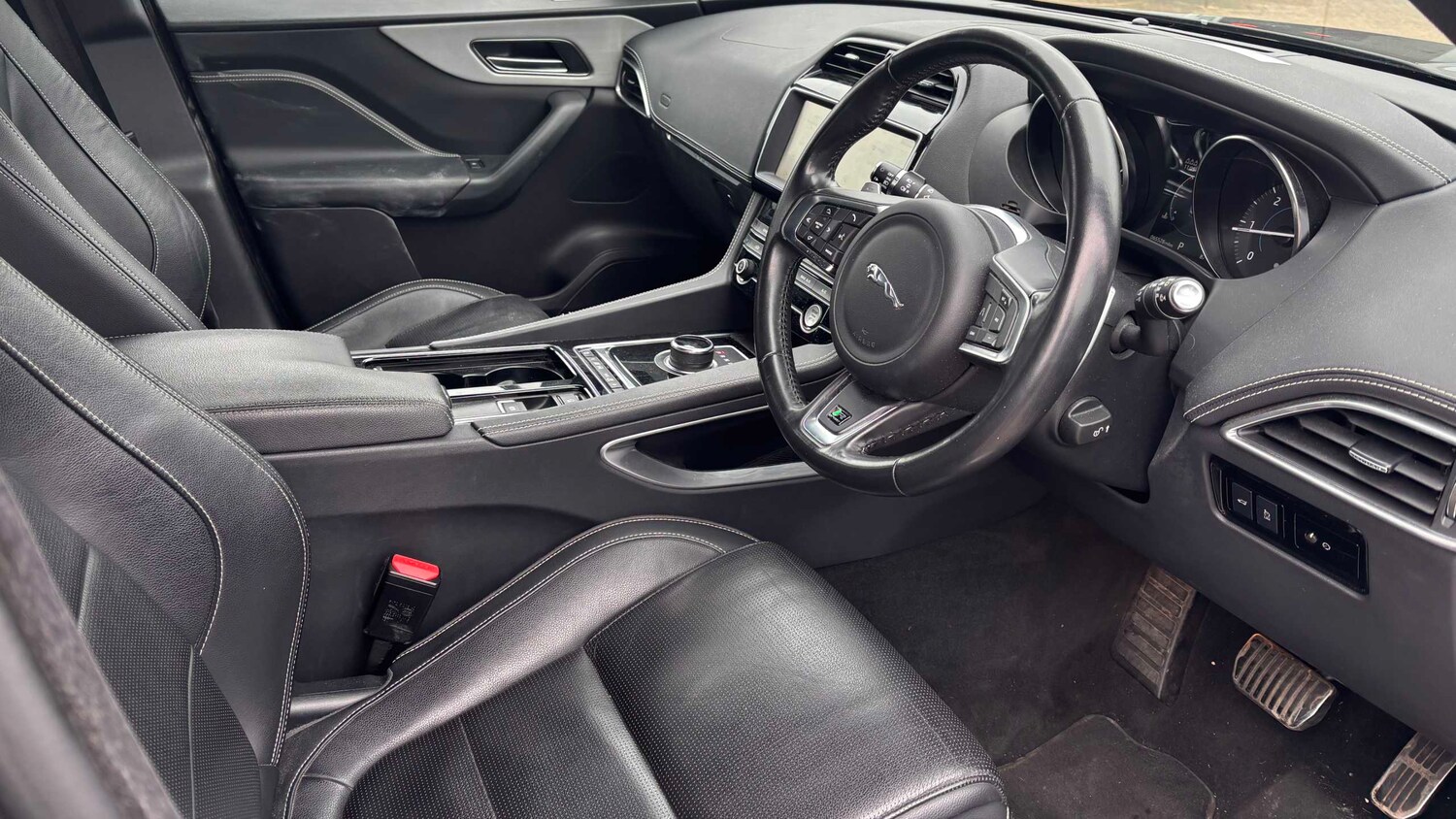 Used Jaguar F-Pace 2019 for sale - 77741050: Photo 6