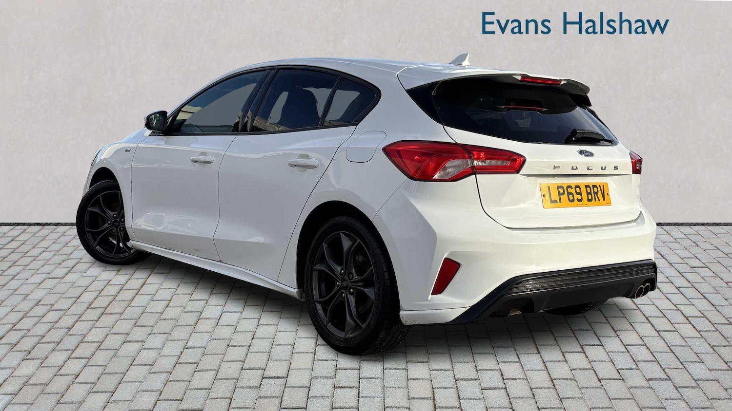 Used Ford Focus 2020 for sale - 76875706: Photo 2