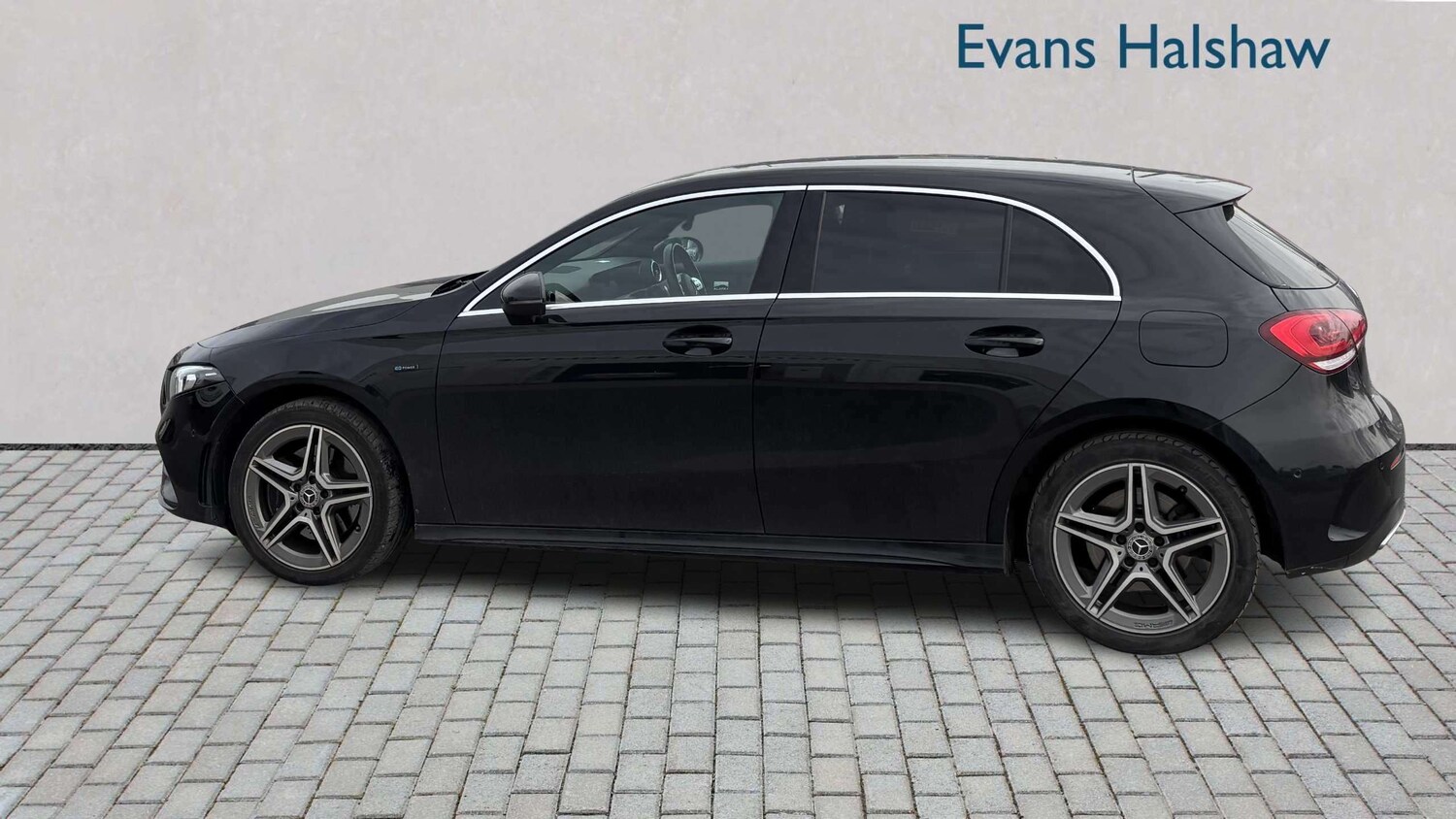 Used Mercedes-Benz A-Class 2020 for sale - 77996032: Photo 3