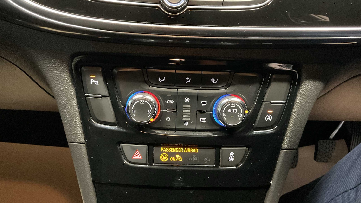 Used Vauxhall Mokka X 2018 for sale - 75841756: Photo 19