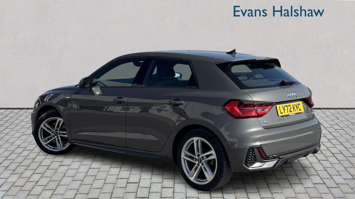 Used Audi A1 2023 for sale - 77961167: Photo 2