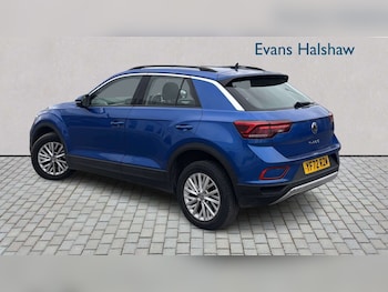 Used Volkswagen T-Roc 2022 for sale - 77686469: Photo