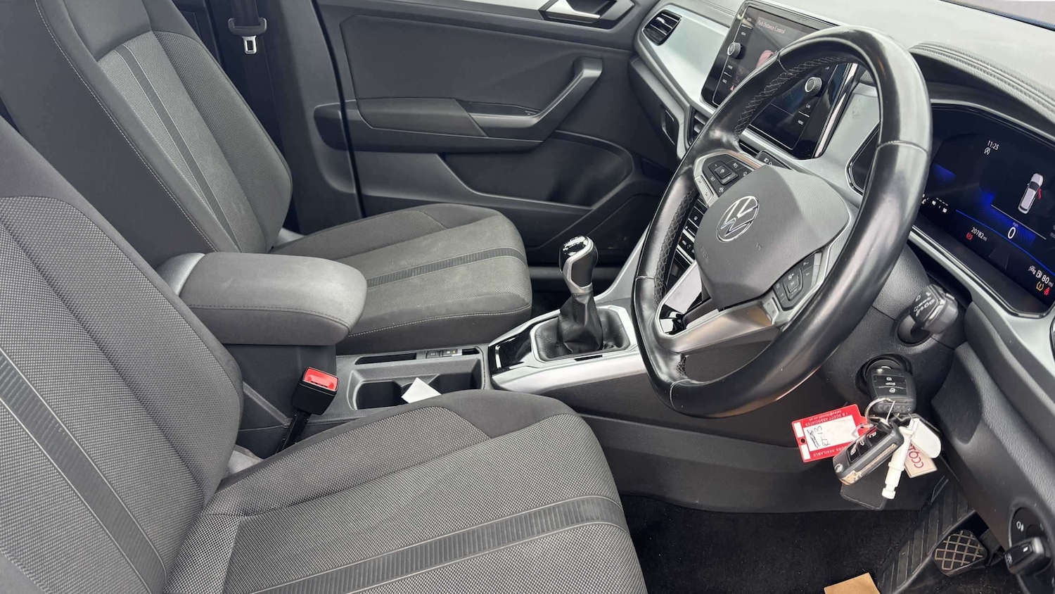 Used Volkswagen T-Roc 2022 for sale - 77686469: Photo 7