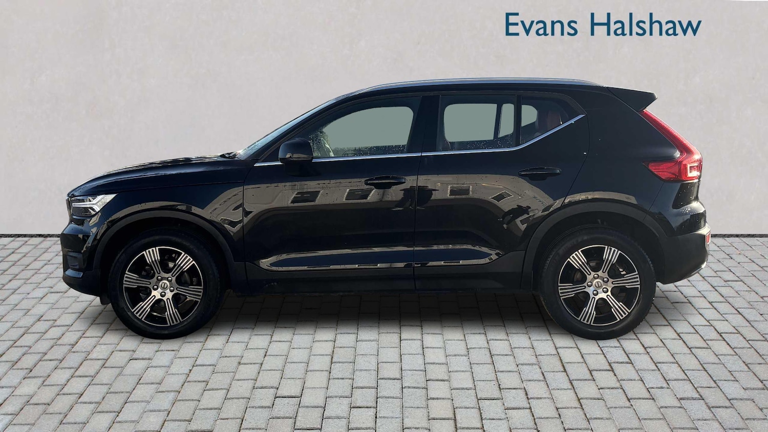 Used Volvo XC40 2020 for sale - 76746121: Photo 3